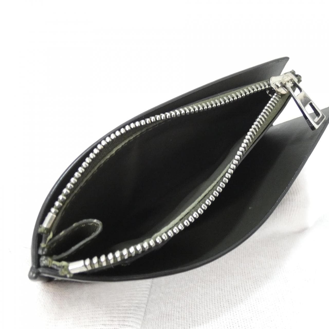 ロエベ ぺブル スライダー コイン カード ホルダー CANBPVZX02 コインケース