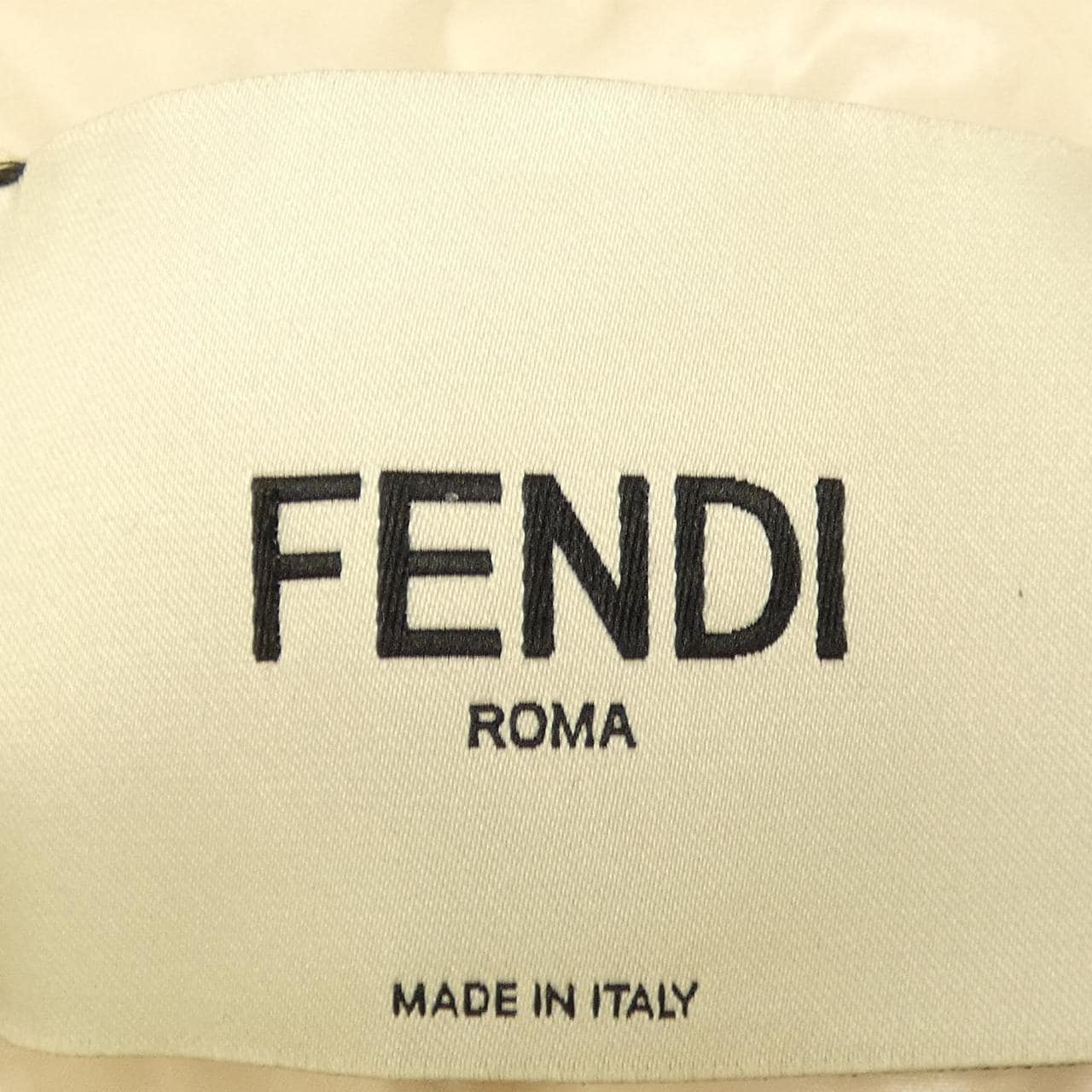 フェンディ FENDI FAN133 AQB1 ダウンジャケット