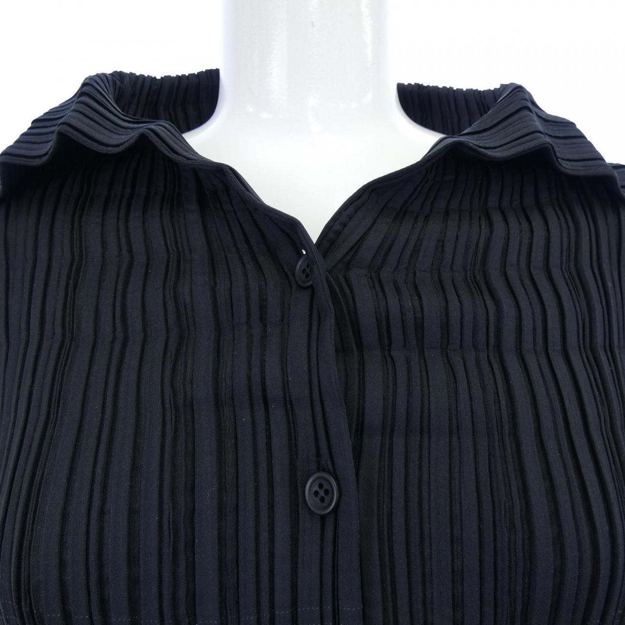 イッセイミヤケ ISSEY MIYAKE IM03FD703 カーディガン
