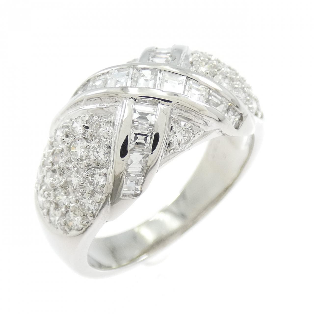 PT900鑽石戒指，1.30克拉