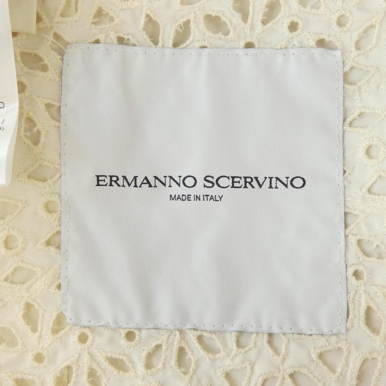エルマンノシュエルビーノ ERMANNO SCERVINO コート
