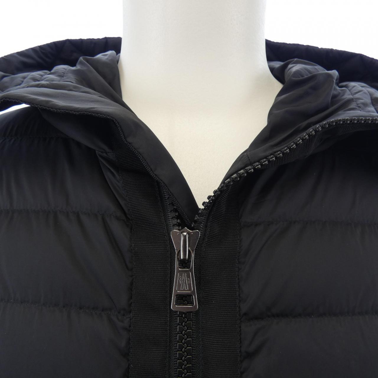モンクレール MONCLER 20919B50800 ダウンジャケット