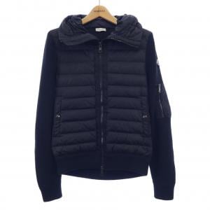 モンクレール MONCLER ダウンジャケット