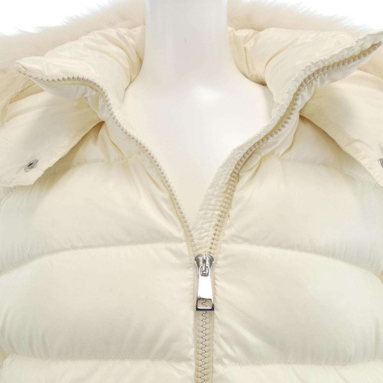 モンクレール MONCLER BADYFUR ダウンジャケット