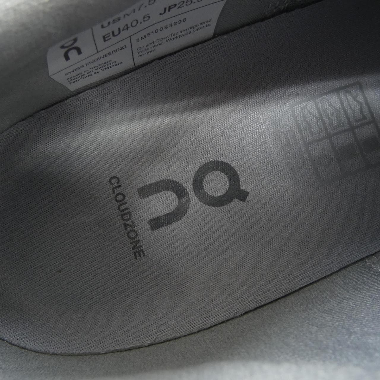 オン On スニーカー