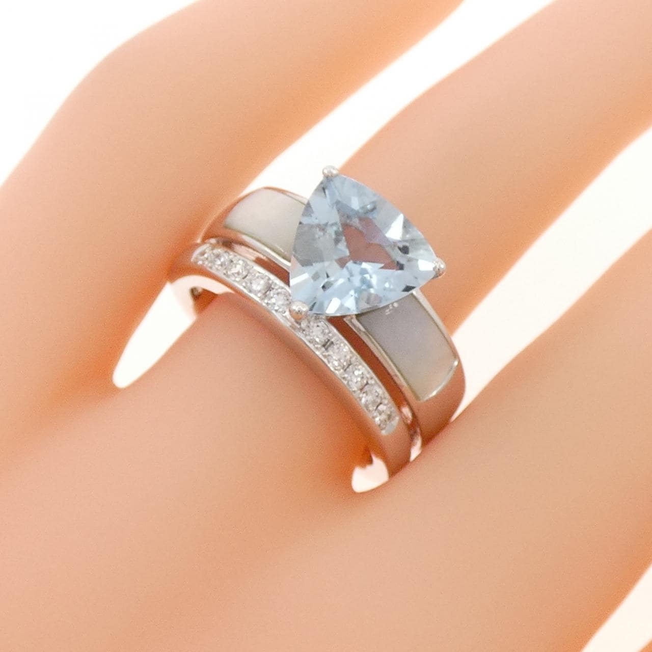 タサキ カラーストーン リング 1.90CT