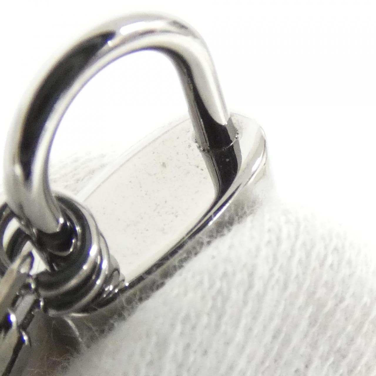 ルイヴィトン ペンダント バレンタイン パドロック M01149 ネックレス