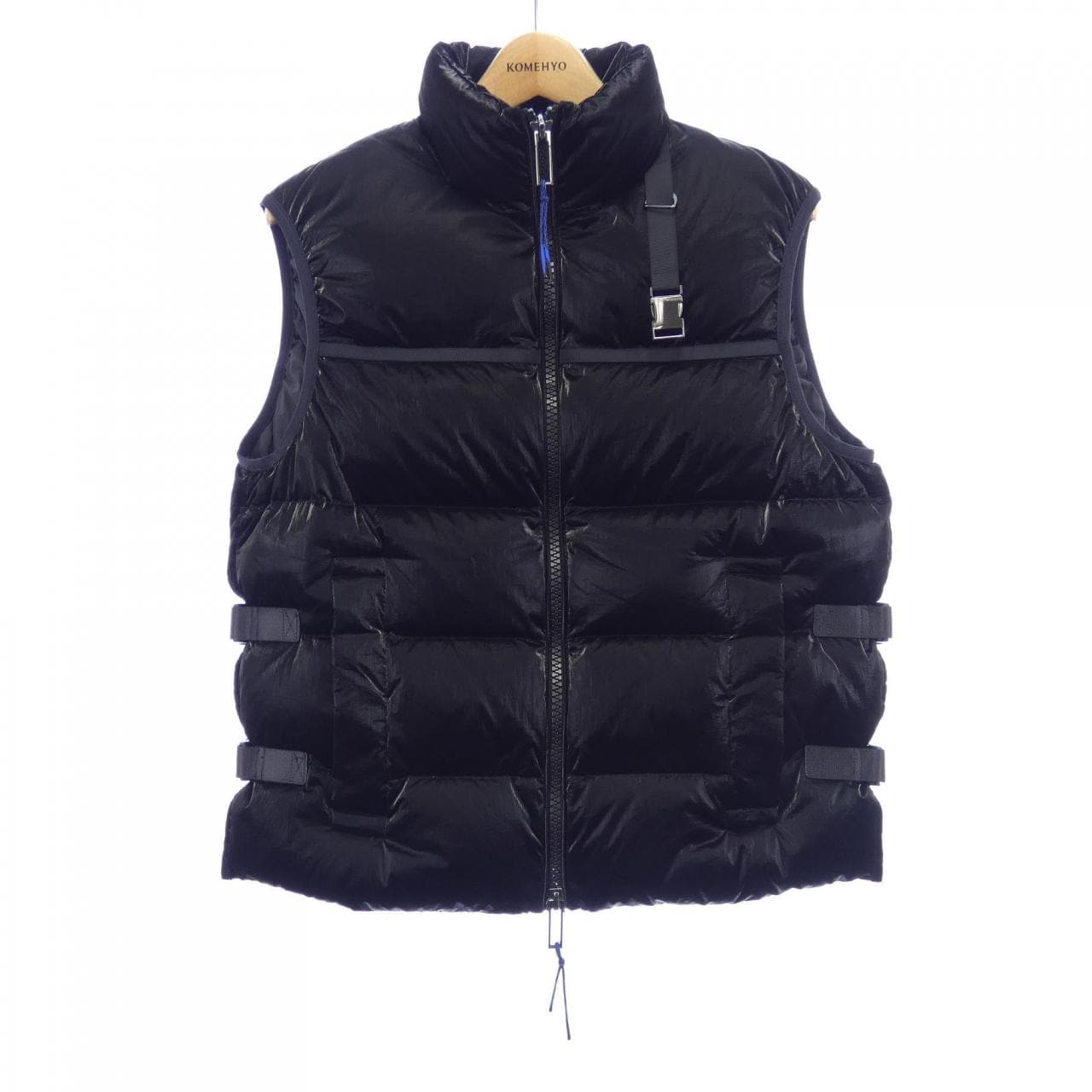 エンポリオアルマーニ EMPORIO ARMANI ダウンベスト