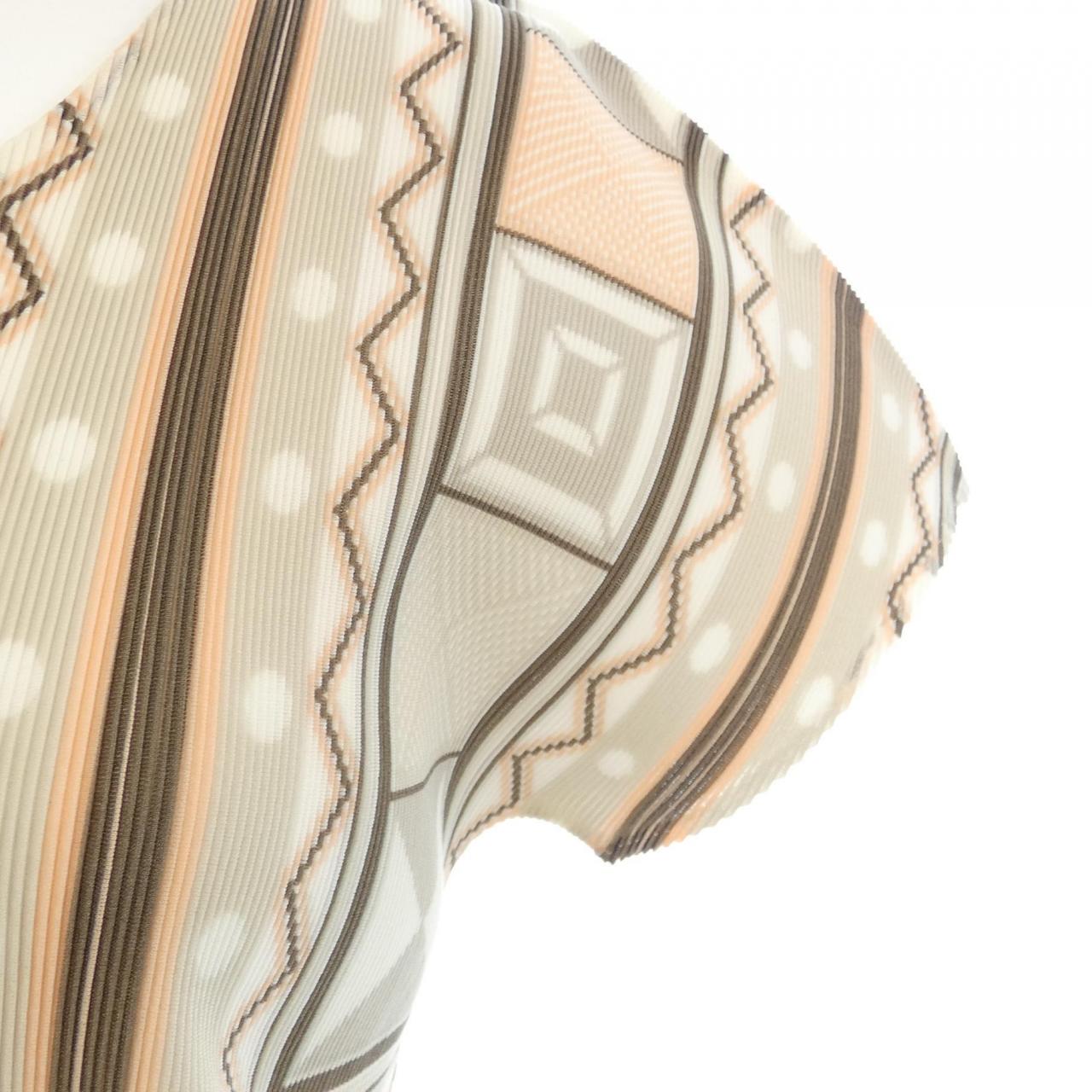 プリーツプリーズ PLEATS PLEASE 2012 幾何学 PP21FK312 7567025 トップス