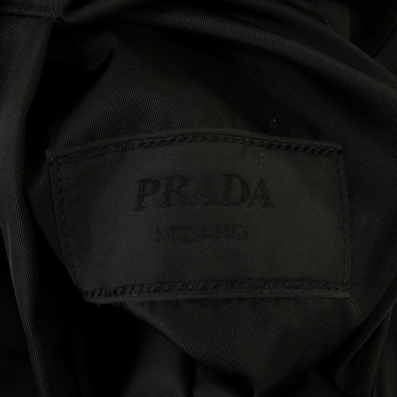 プラダ PRADA トライアングルロゴ UJL41B SOOO 11JE ブルゾン
