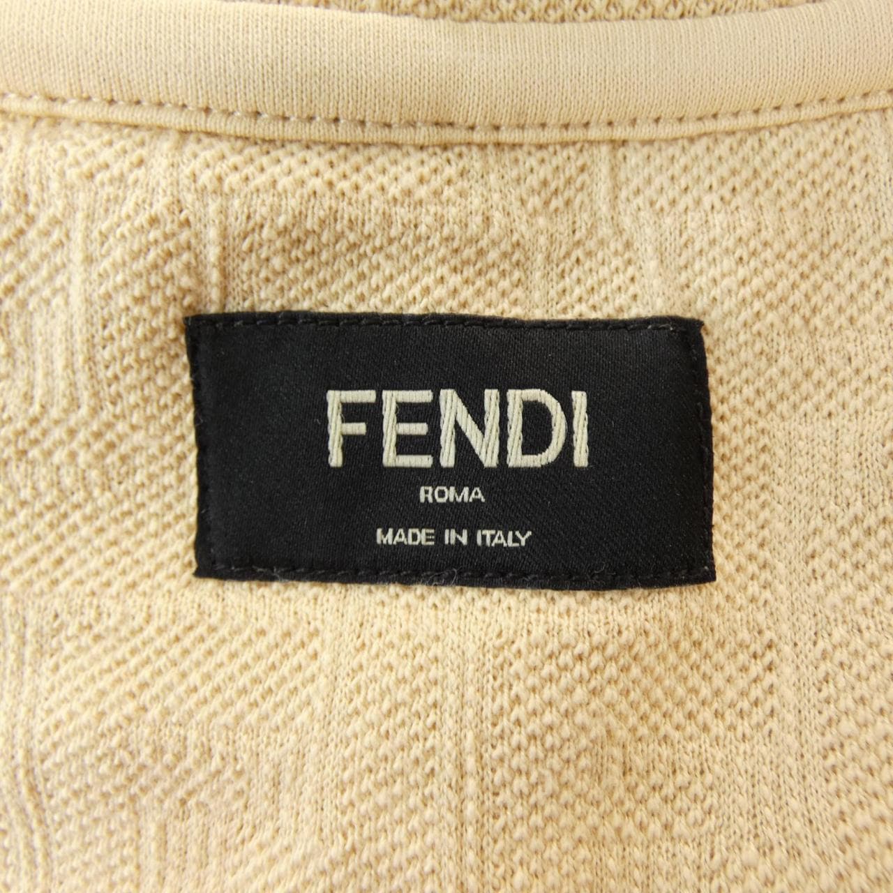 フェンディ FENDI FY0936 AN1T Tシャツ