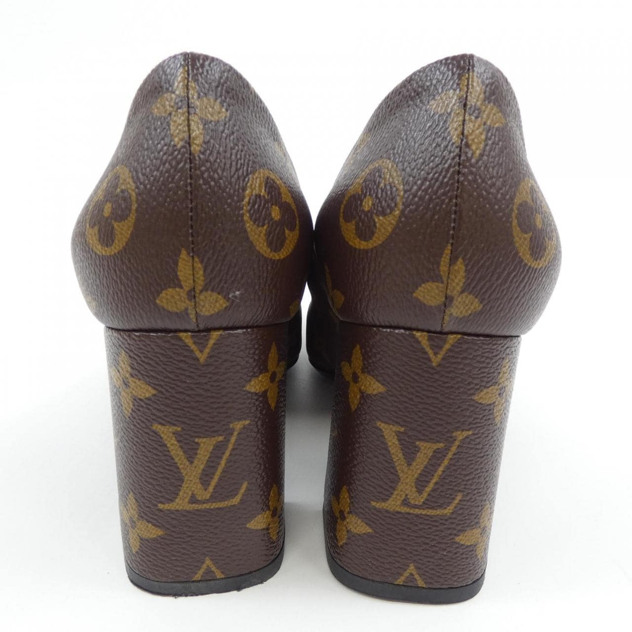 LOUIS VUITTON Vuitton LV Circle Madeleine 線高跟鞋