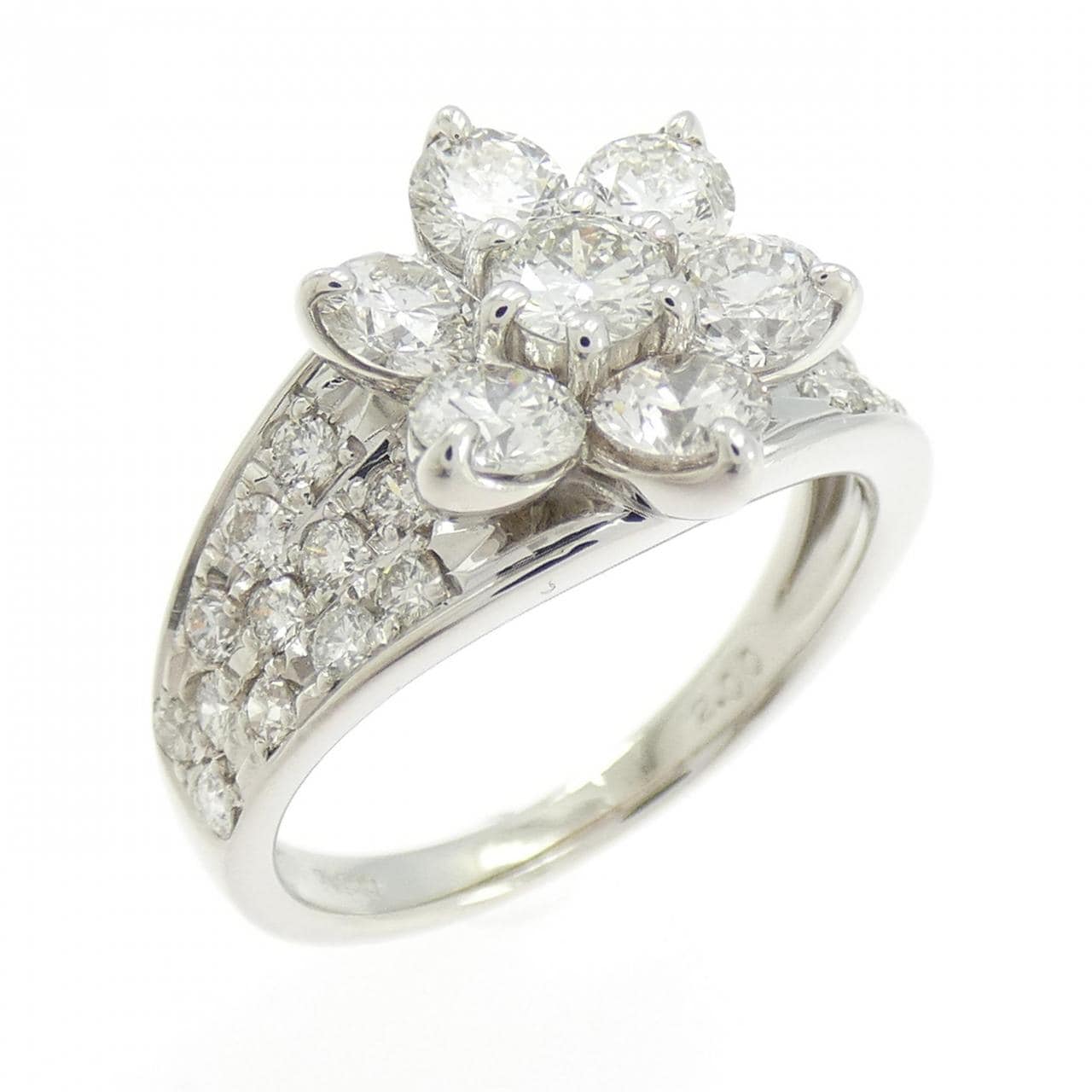 PT900 フラワー ダイヤモンド リング 2.00CT