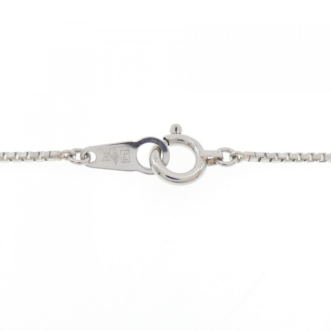 PT900/PT850 エメラルド ネックレス 0.65CT