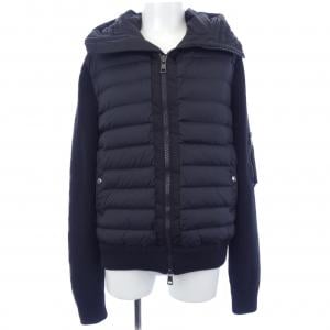 モンクレール MONCLER ダウンジャケット