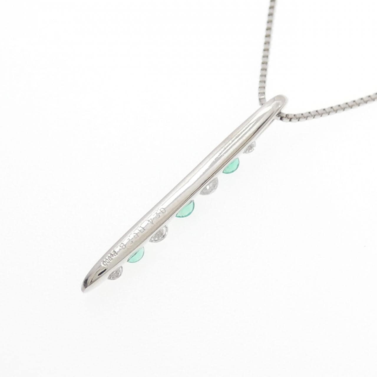 PT900/PT850 エメラルド ネックレス 0.24CT