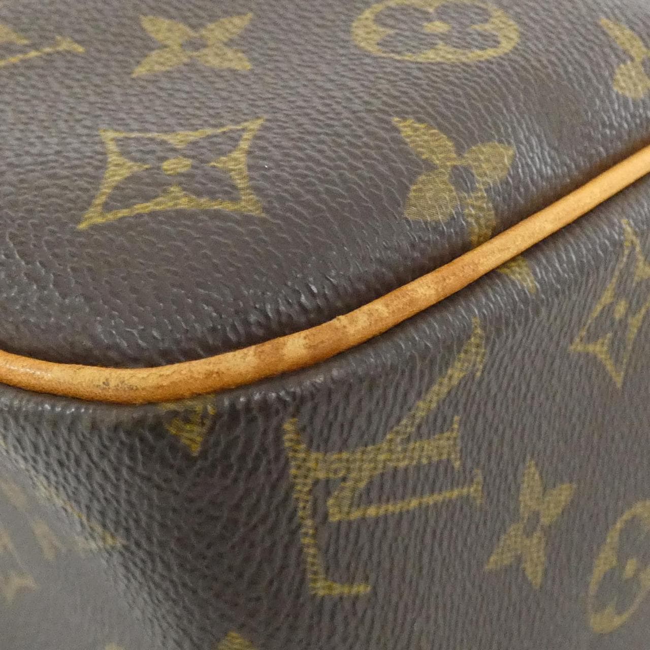 LOUIS VUITTON Monogram City GM M51181 单肩包