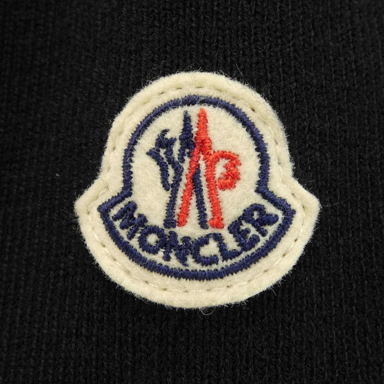 モンクレール MONCLER 10939B00006 M1122 ダウンジャケット