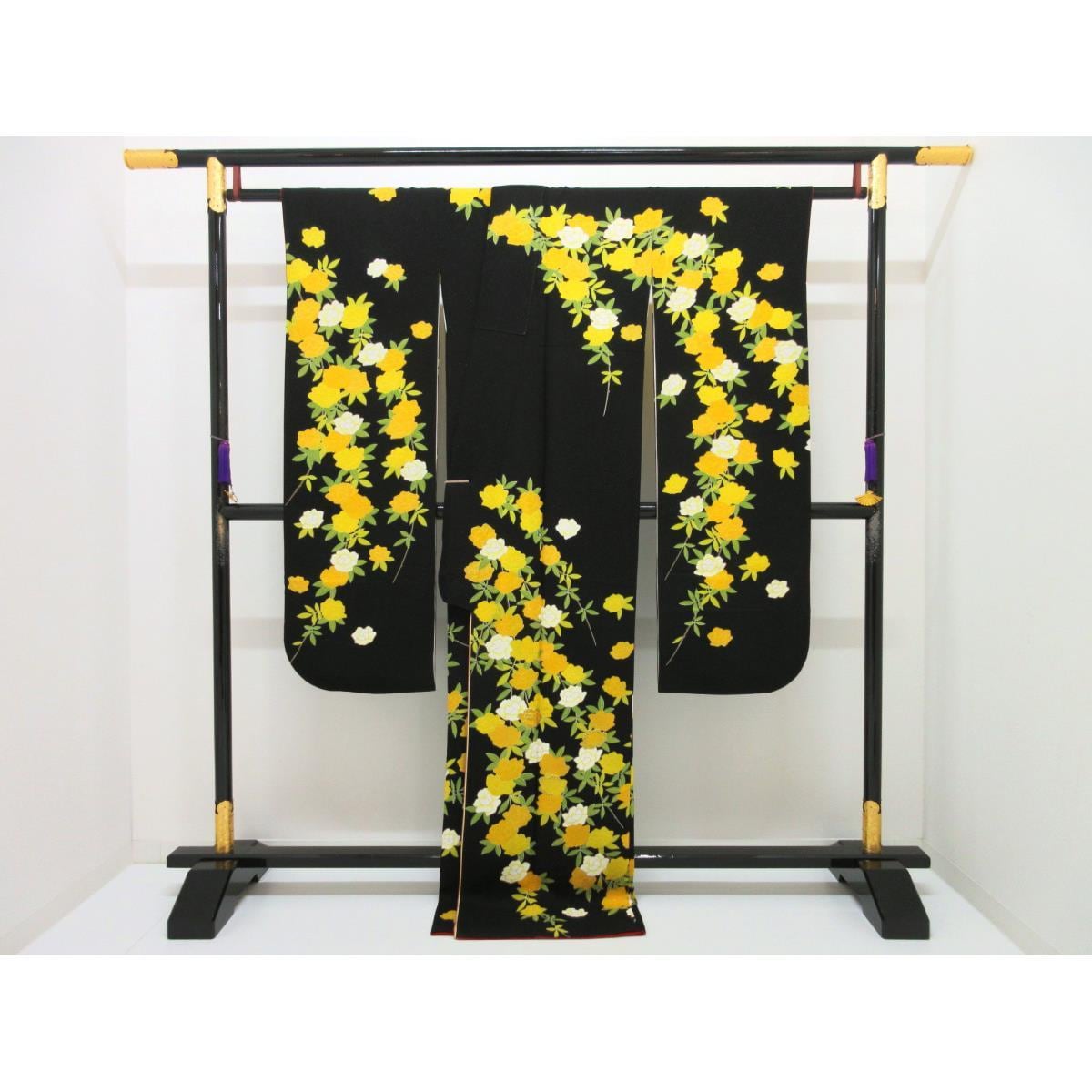 Yumi Katsura Kimono and Nagajuban (undergarment) Set (2 pieces)