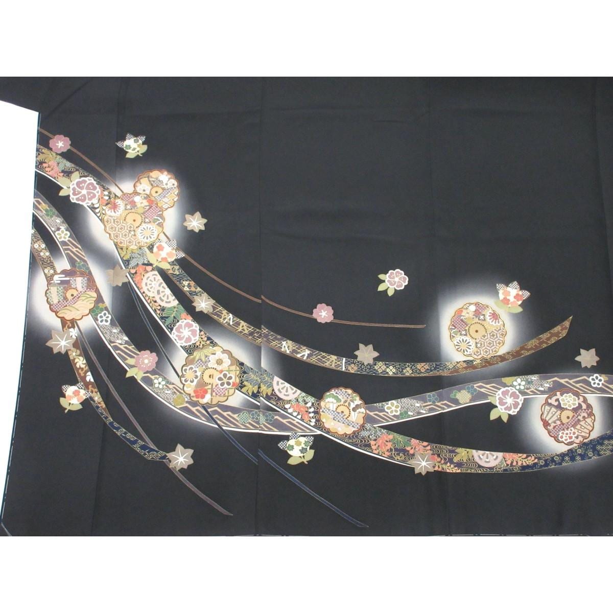 訪問着　友禅金彩加工　刺繍入りボカシ染　身幅Ｌ寸