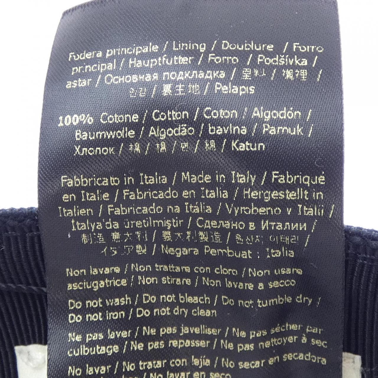 フェンディ FENDI FXQ929 A020 キャップ