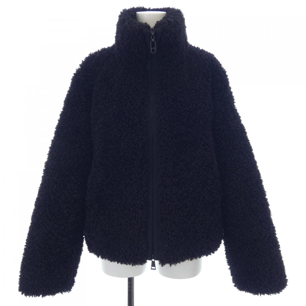 モンクレール MONCLER BRIDOIRE ダウンジャケット