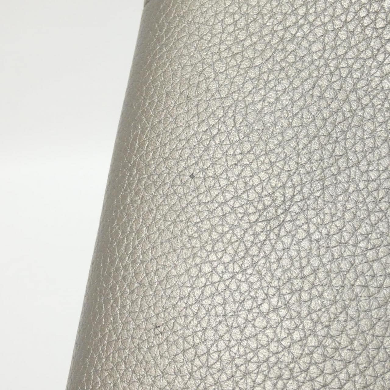 ルイヴィトン カプシーヌBB M21102 バッグ