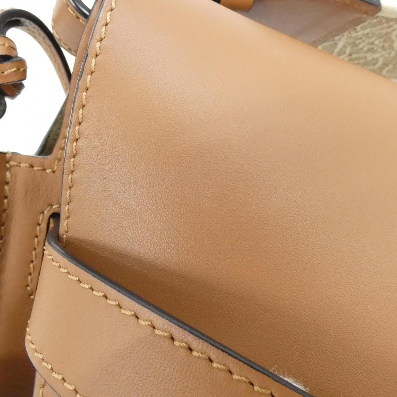 ロエベ ゲート スモール A650T20X40 ショルダーバッグ