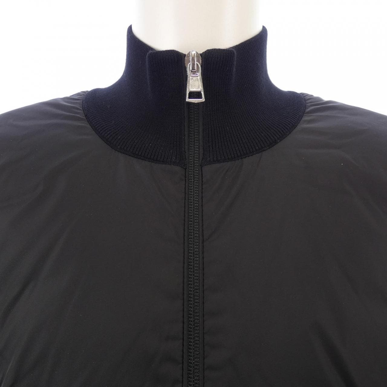 MONCLER MONCLER 10918B52200 羽绒服