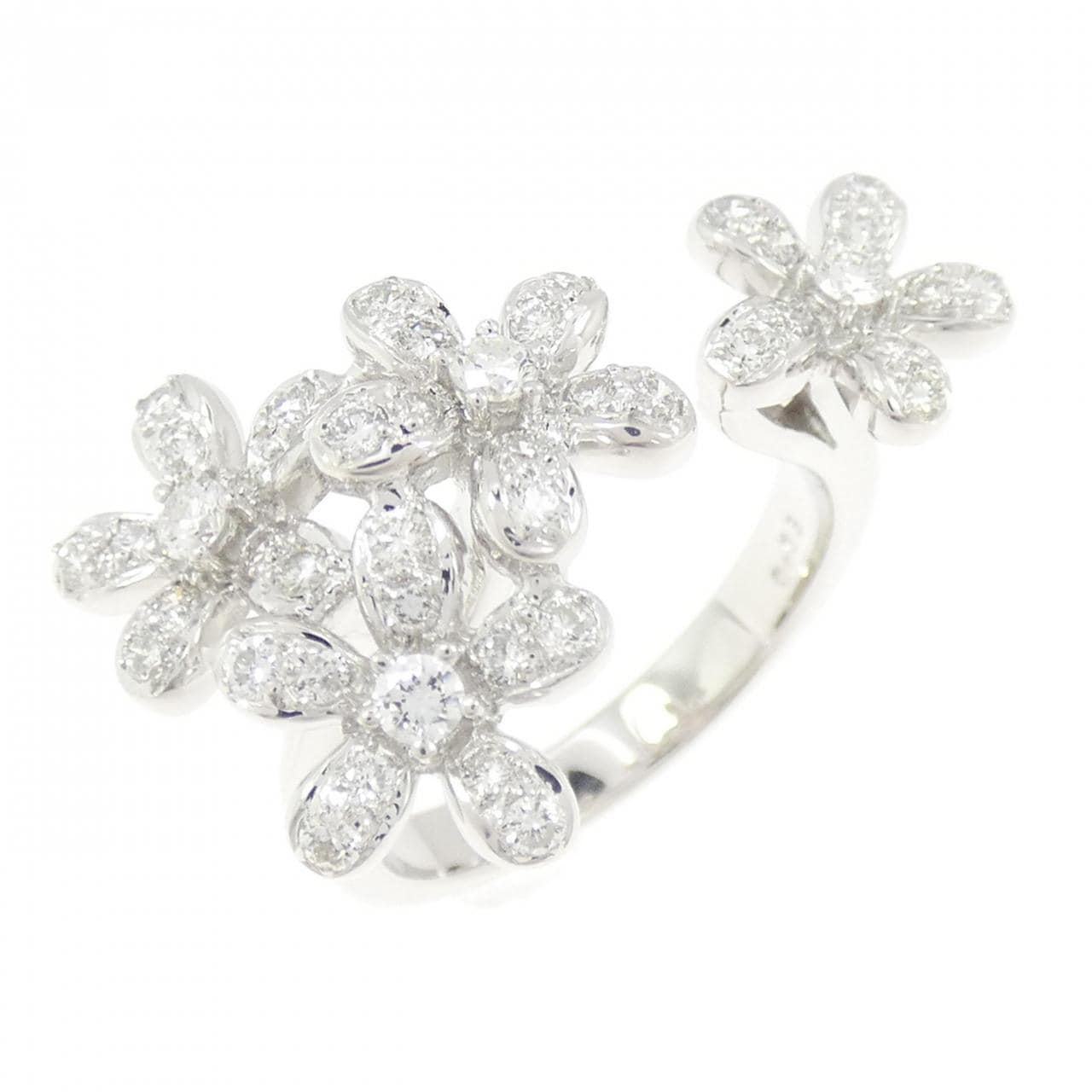 750WG フラワー ダイヤモンド リング 0.65CT