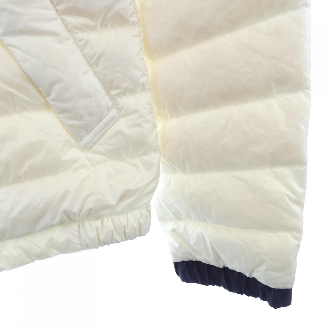 モンクレール MONCLER ダウンジャケット