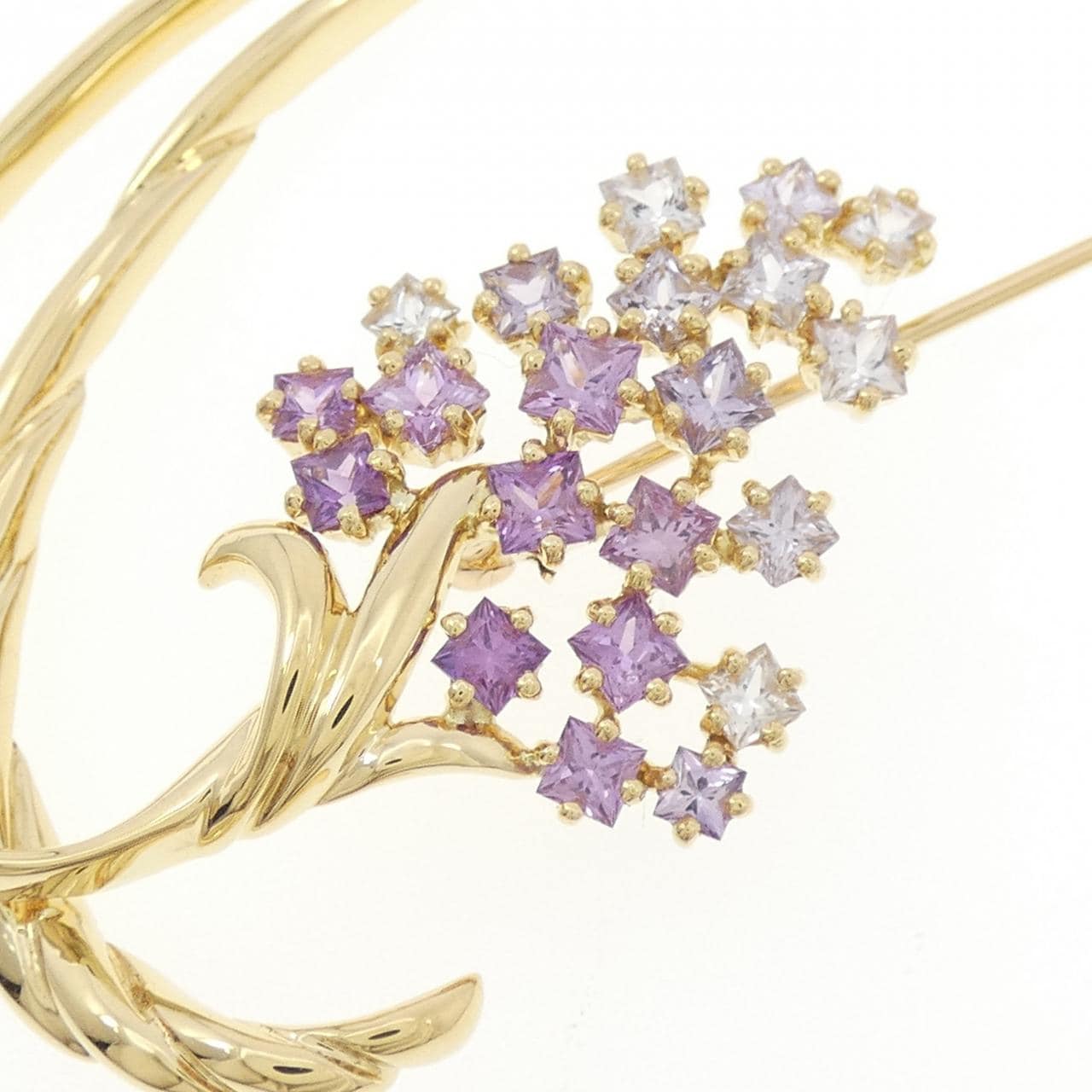 ジュネ サファイヤ ブローチ 2.56CT