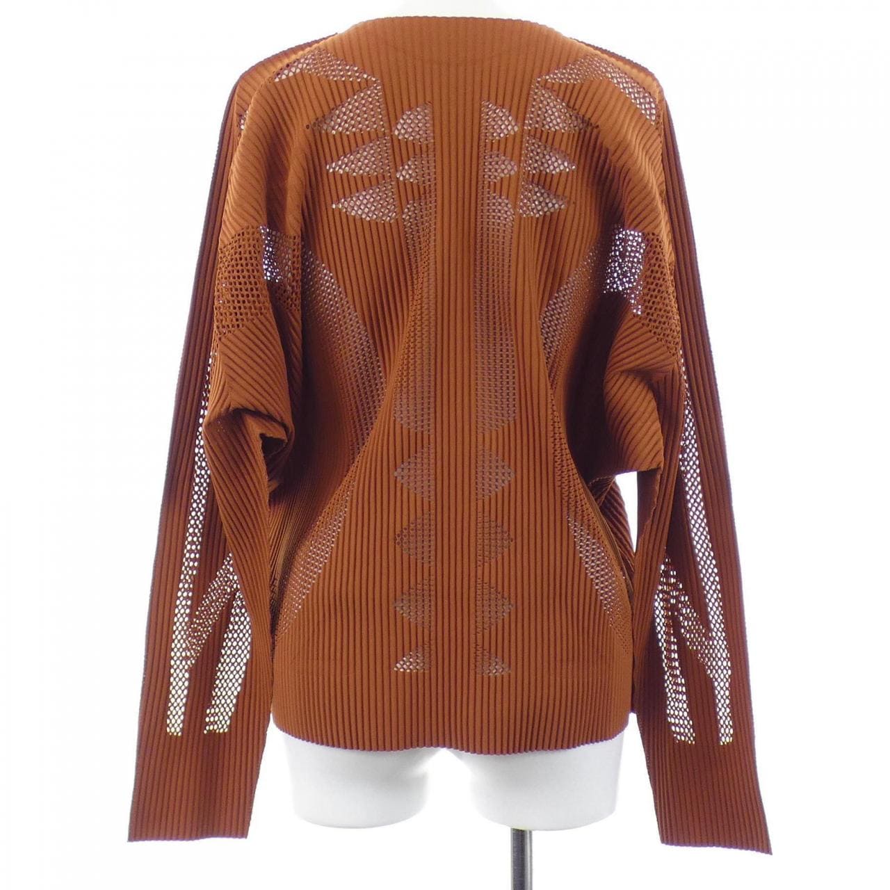 MIYSEY MIYAKE MI14KJ403上衣