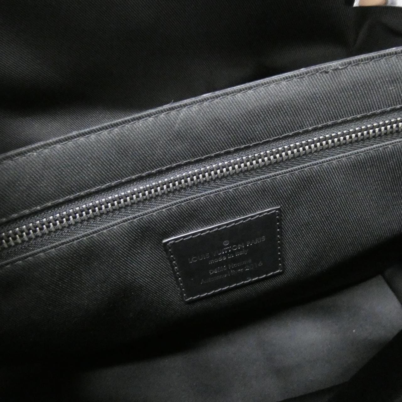 ルイヴィトン モノグラム エクリプス メッセンジャー ヴォワヤージュ PM M40511 ショルダーバッグ