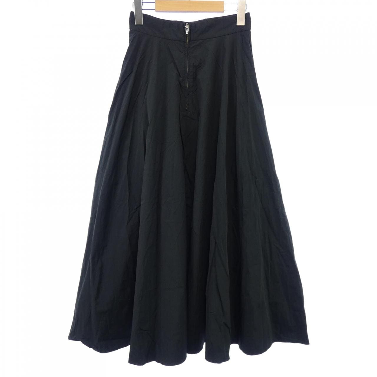 エイトン ATON スカート