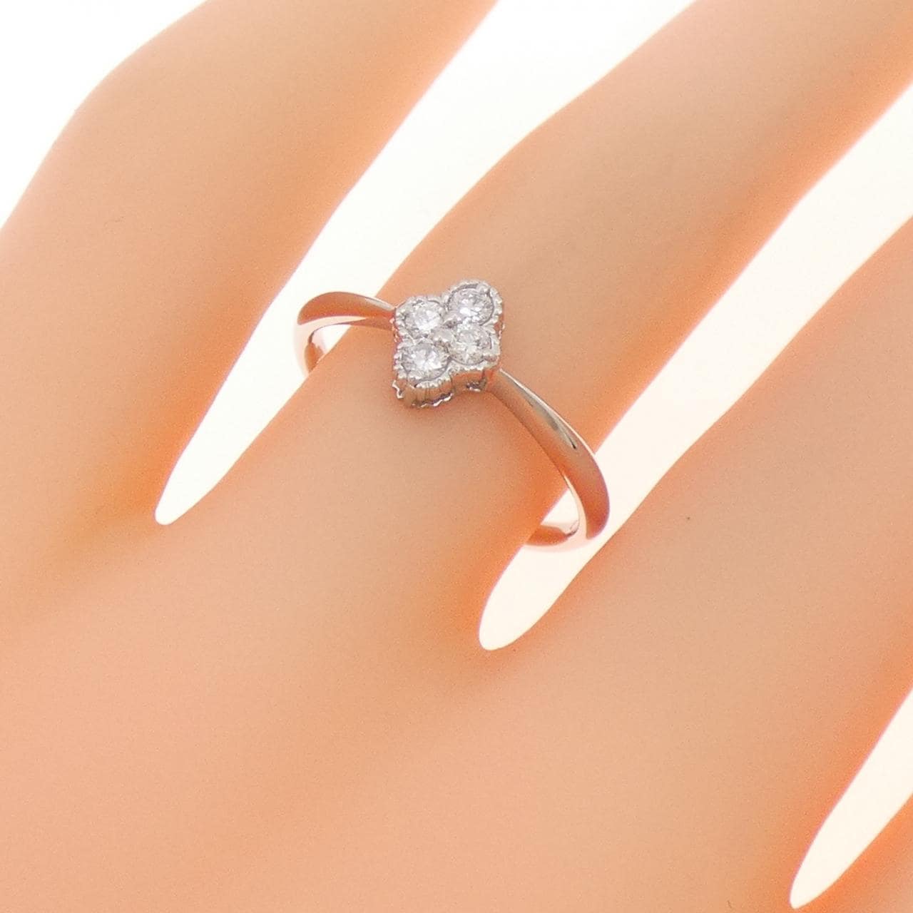 PT900 ダイヤモンド リング 0.14CT