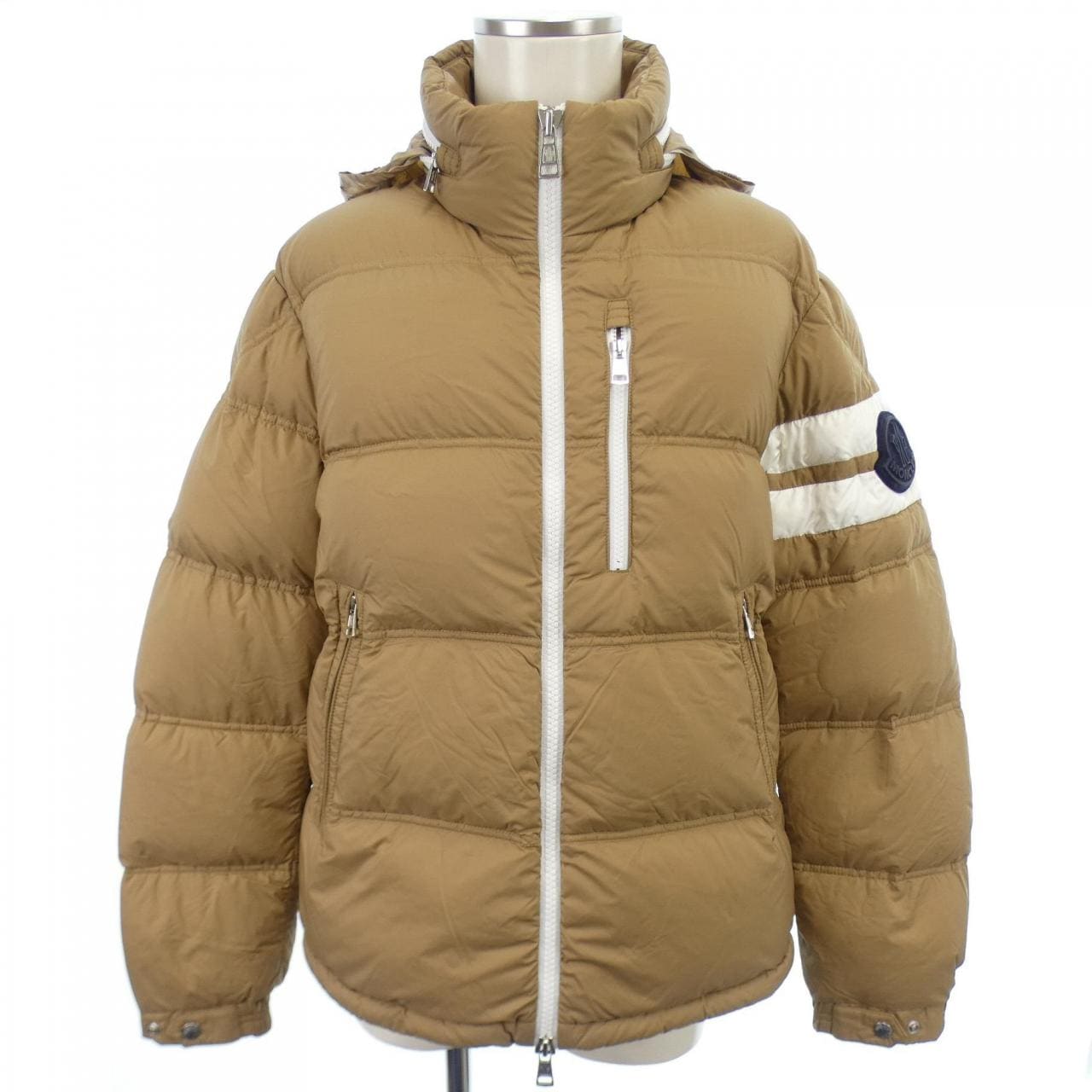 モンクレール MONCLER ダウンジャケット