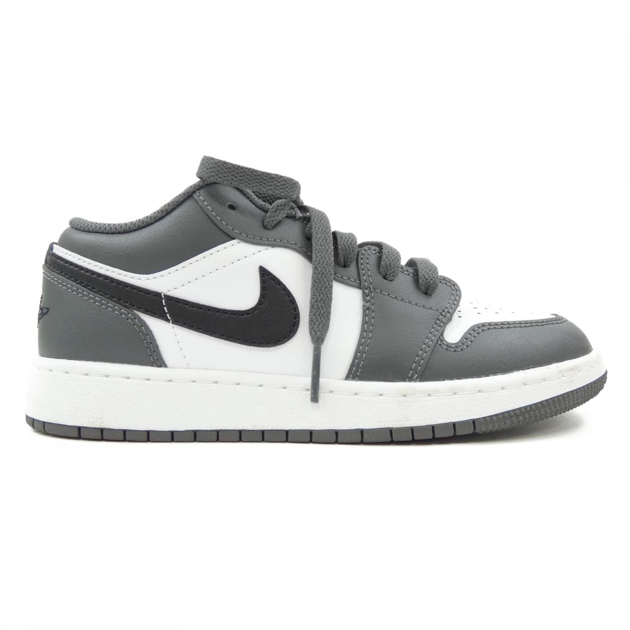 ナイキ ジョーダン NIKE JORDAN スニーカー