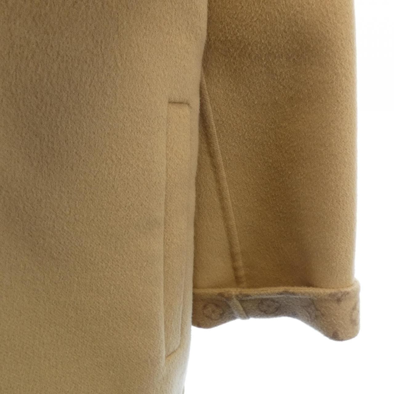 ルイヴィトン LOUIS VUITTON シグネチャーショートダブルフェイスラップコート FNCO23QWE コート