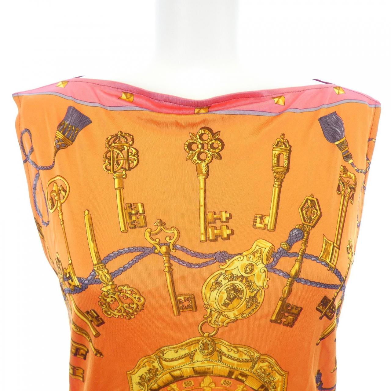 エルメス HERMES トップス