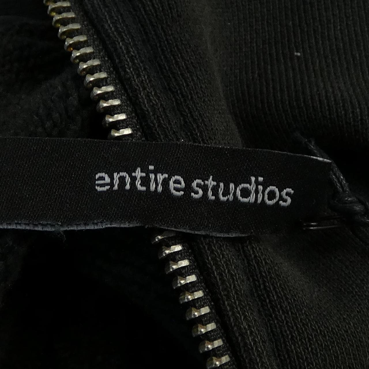 ENTIRE STUDIOS ES2202 パーカー