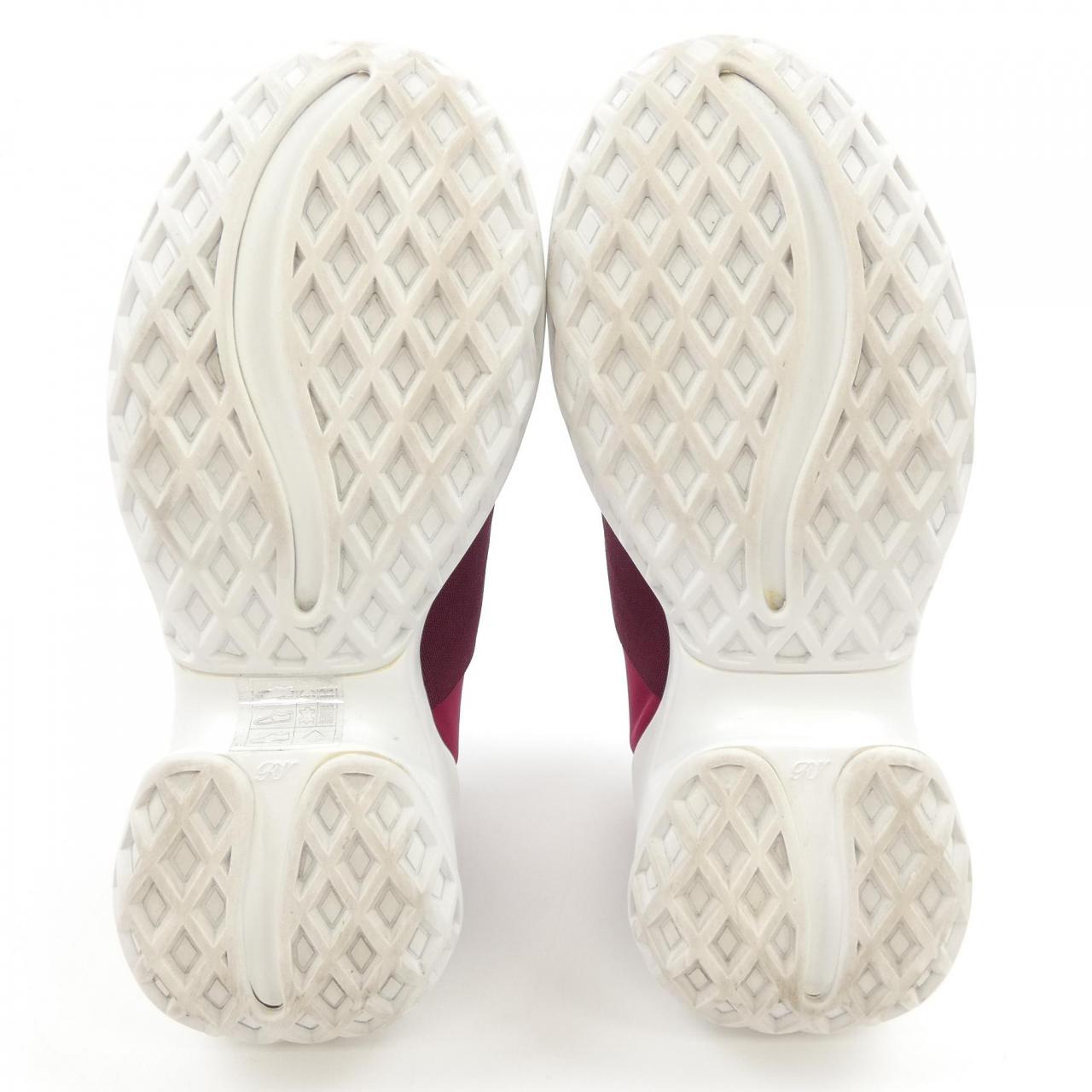 ロジェヴィヴィエ ROGER VIVIER スニーカー