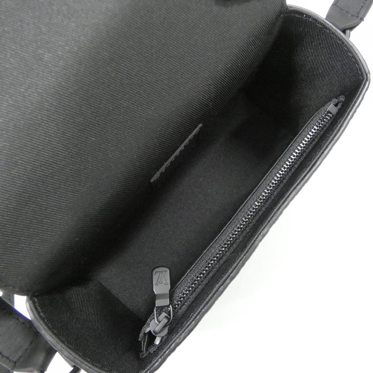 ルイヴィトン トリヨン モノグラム スティーマー ウエアラブル ウォレット M81746 ショルダーバッグ