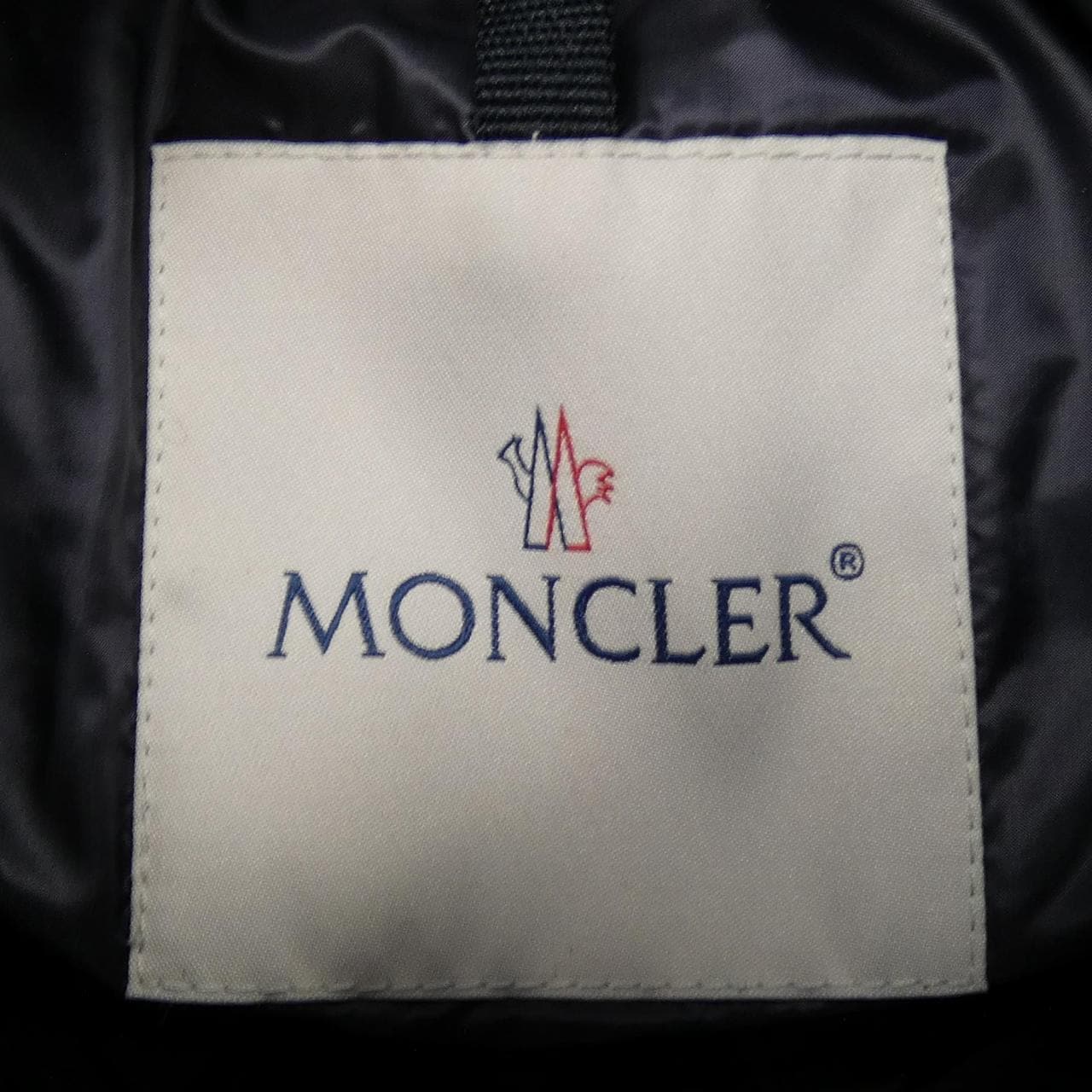 モンクレール MONCLER ダウンジャケット