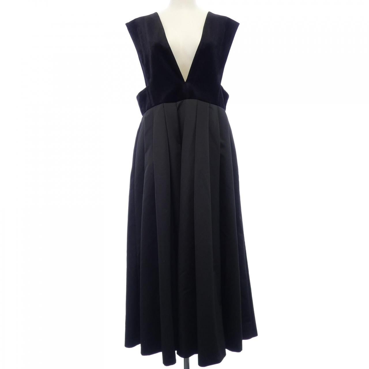 アドーア ADORE 531-5240129 ワンピース