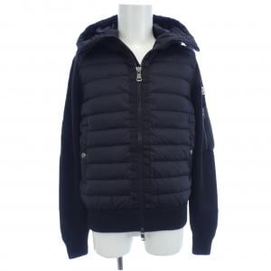 モンクレール MONCLER ダウンジャケット