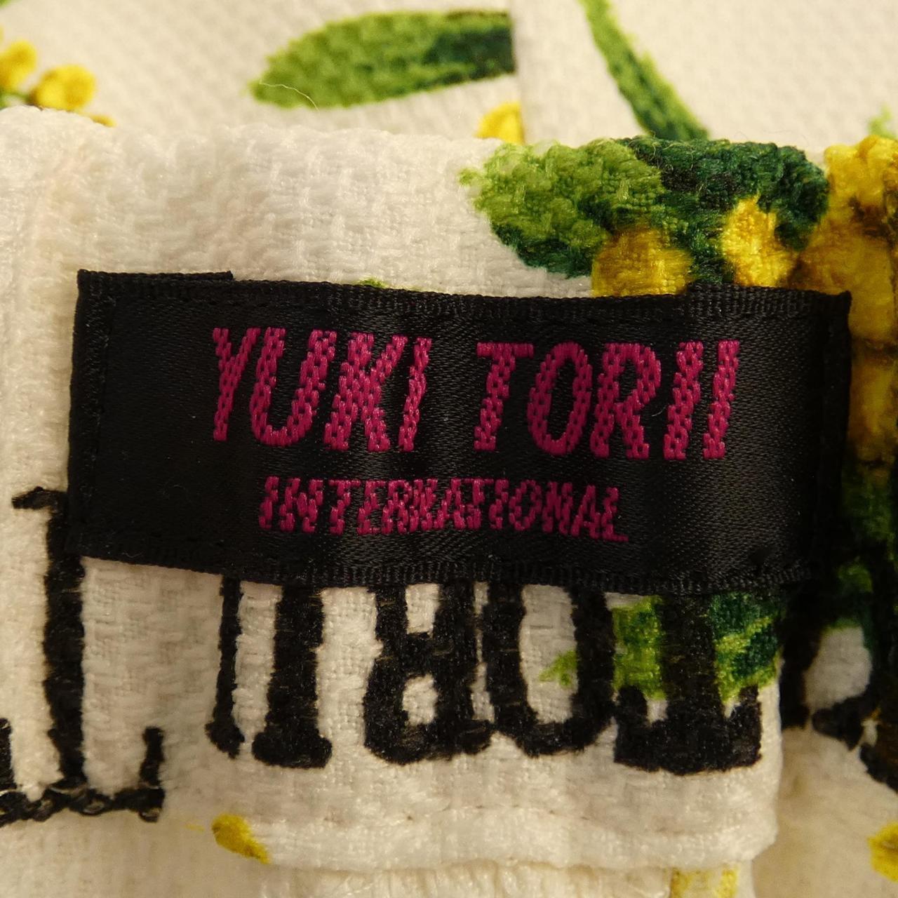 YUKI TORII Pants
