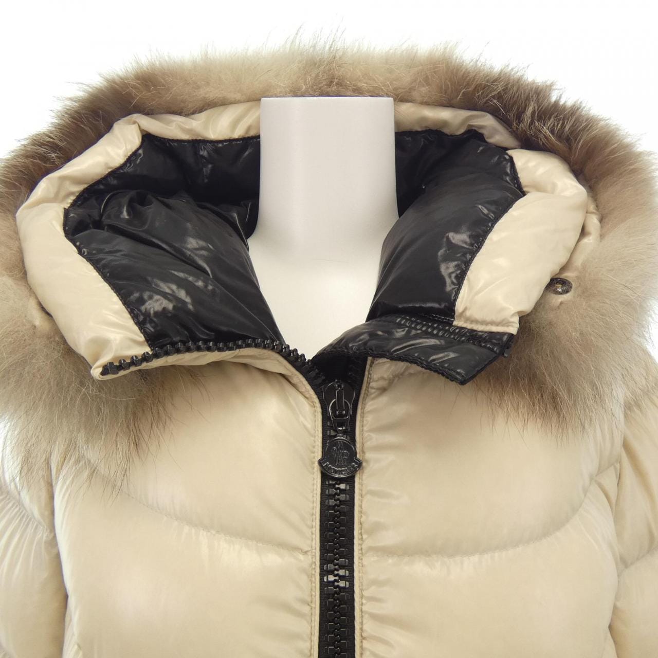 MONCLER MONCLER Down Coat