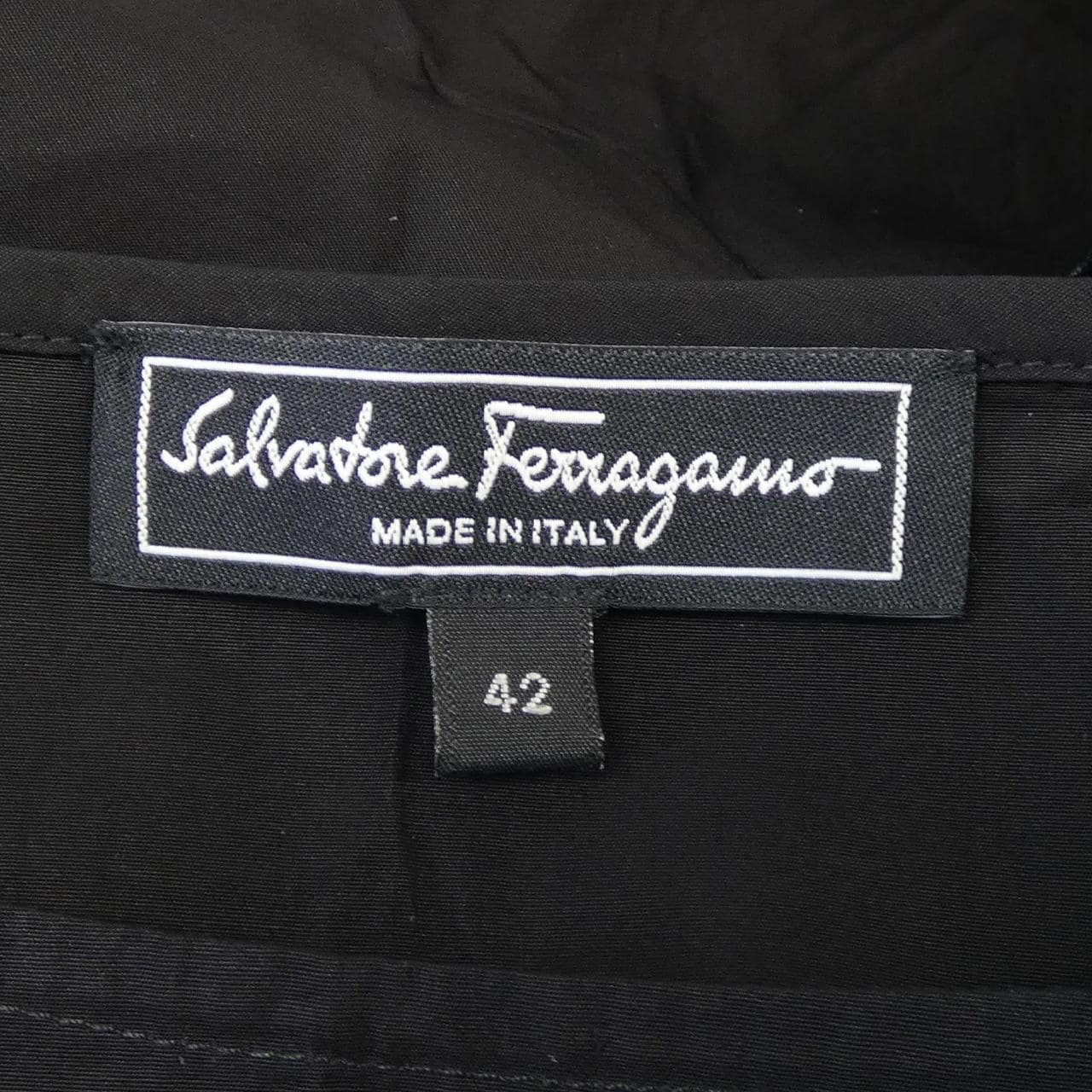 サルヴァトーレフェラガモ SALVATORE FERRAGAMO トップス