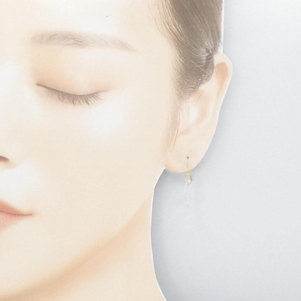 [BRAND NEW] K18YG Quartz earrings